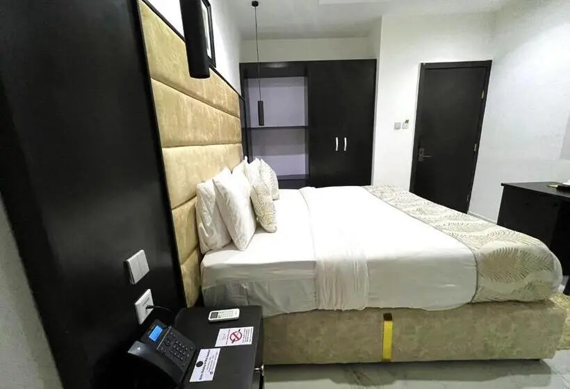 سوییت جونیور با بالکن, Riviera Hotel, Apartments & Resorts