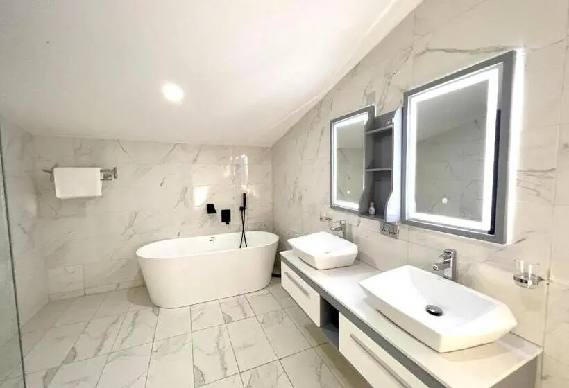اتاق استاندارد با بالکن, Riviera Hotel, Apartments & Resorts