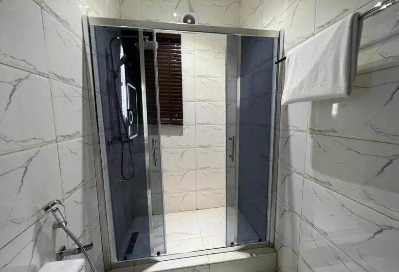 اتاق لوکس, Riviera Hotel, Apartments & Resorts