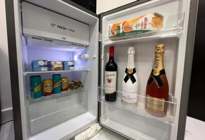 디럭스 룸, Riviera Hotel, Apartments & Resorts