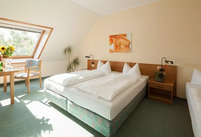 Habitació Triple Estàndard, Apart Hotel Gera