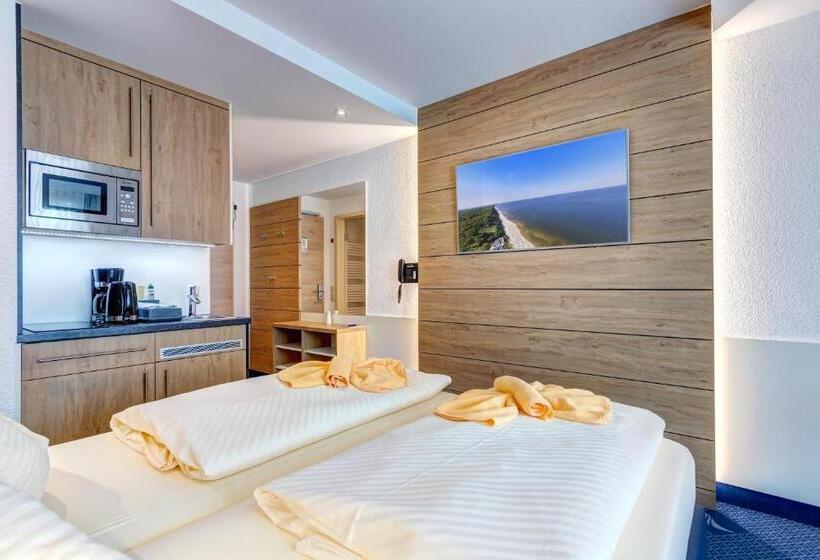 شقة غرفة واحدة مزودة بتراس, Familien Wellness Hotel Seeklause Mit Großem Abenteuerspielplatz Piraten Insel Usedom Kinder Immer A