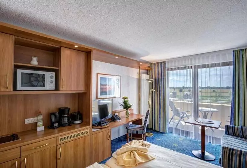 テラス付き１ベッドルームアパートメント, Familien Wellness Hotel Seeklause Mit Großem Abenteuerspielplatz Piraten Insel Usedom Kinder Immer A