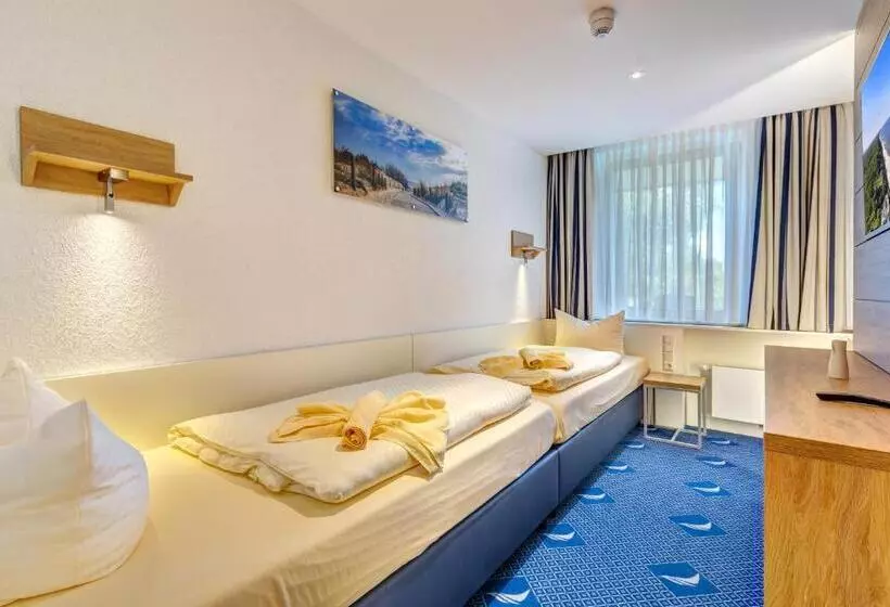 バルコニー付２ベッドルームアパートメント, Familien Wellness Hotel Seeklause Mit Großem Abenteuerspielplatz Piraten Insel Usedom Kinder Immer A