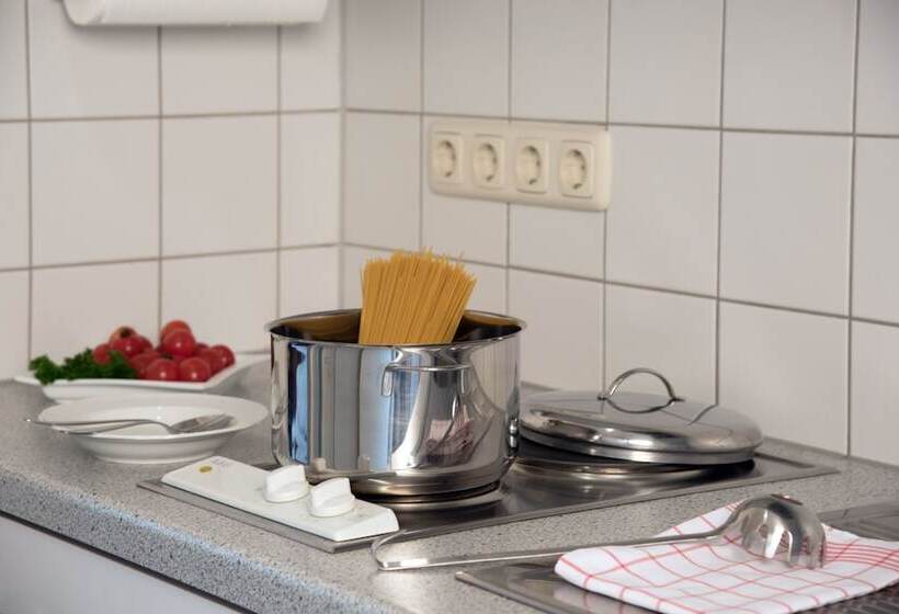 Номер Стандарт, Arkadia