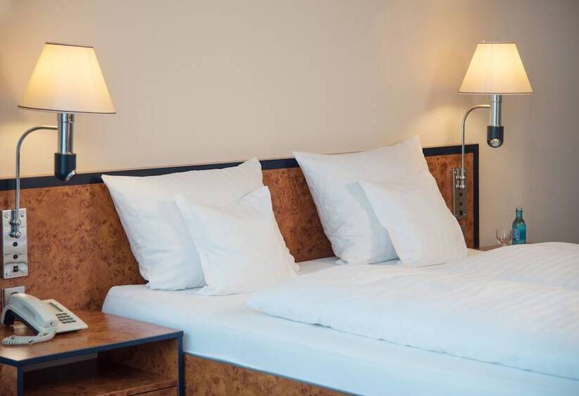 Апартаменты 1 Спальня, Arkadia