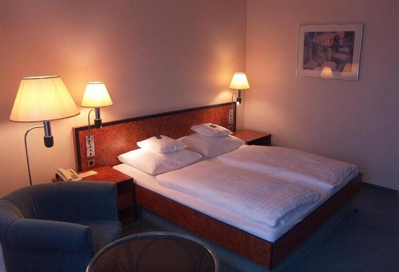 Номер Стандарт, Arkadia