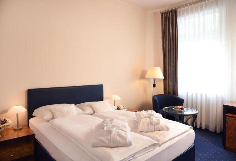 Номер Стандарт, Arkadia