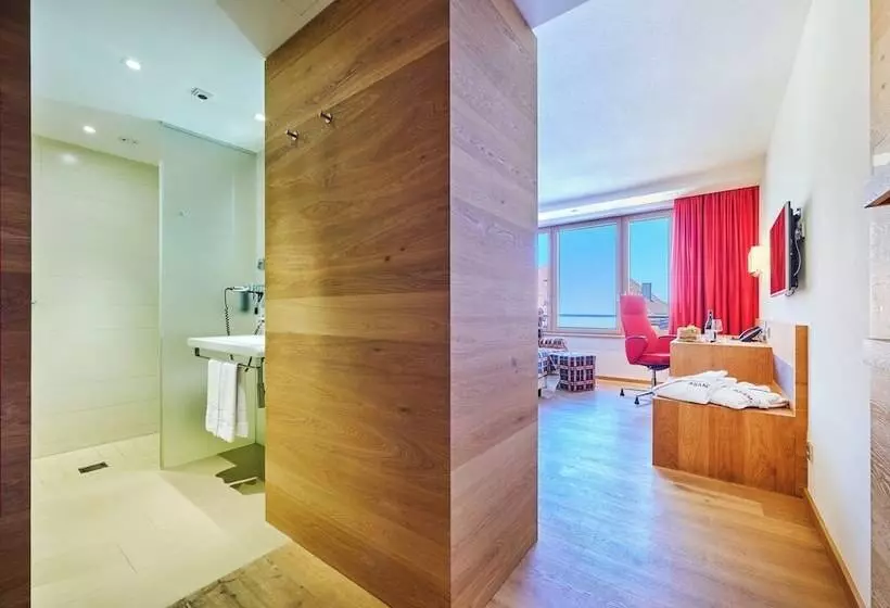 Quarto Comfort, Asam