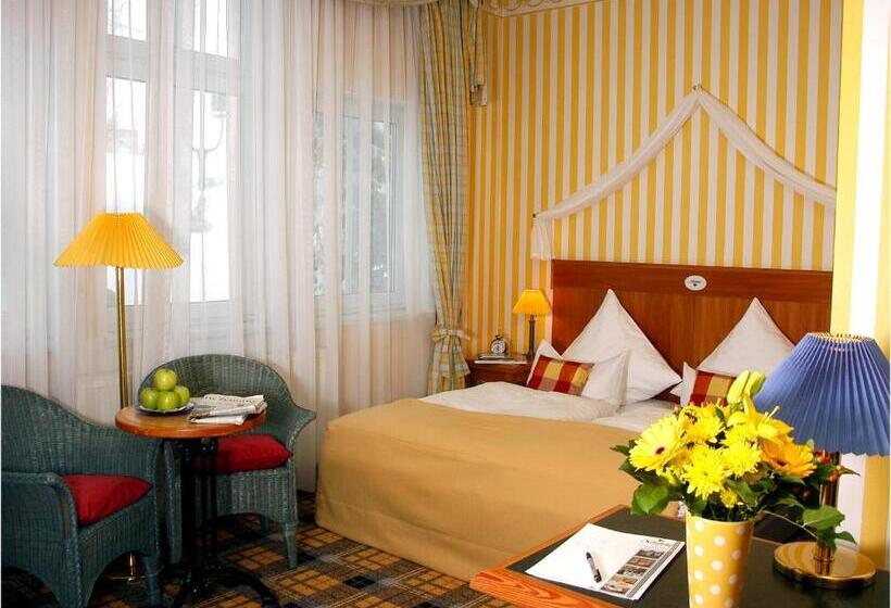 スタンダードルーム, Schieferhof   Glaslust