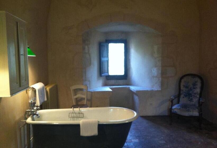 スタンダードトリプルルーム, Château De Saint Loup