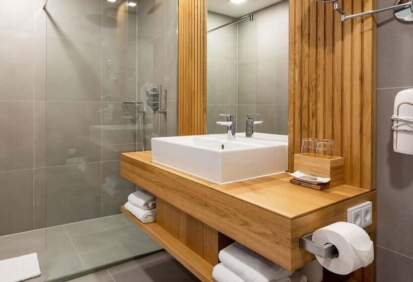 غرفة سوبيريور, Das Park