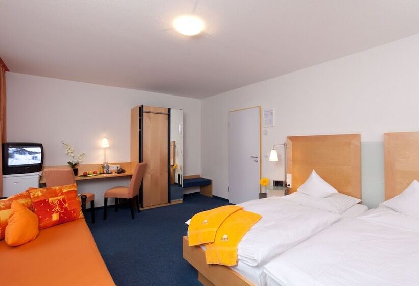 اتاق استاندارد سه نفره, Elite