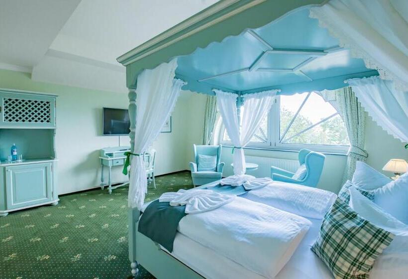 Полулюкс, Ferien Hotel Fläming