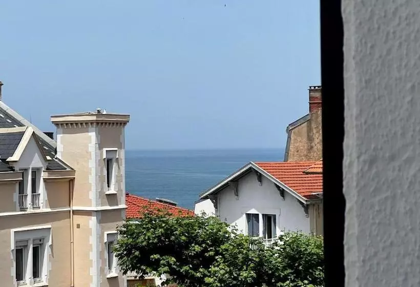 Standard Yhden Hengen Huone, Hôtel Saint James