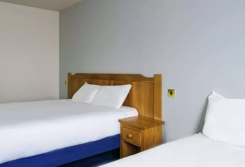Perhehuone, Ibis Budget Bromsgrove