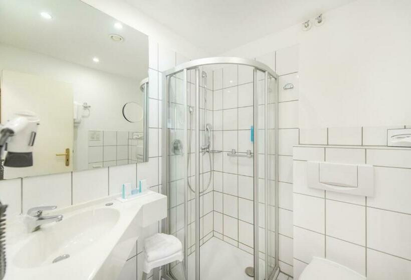 스탠다드 전망 룸, Karl Muller