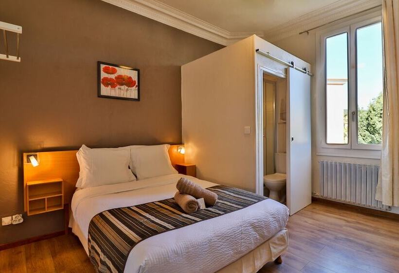 غرفة قياسية, La Villa Florida