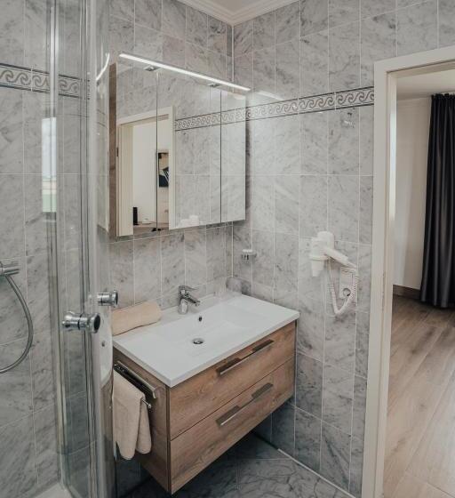 스탠다드 룸, Lechpark