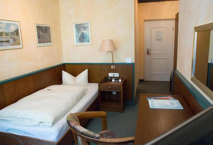 Standard Single Room, Reifenstein