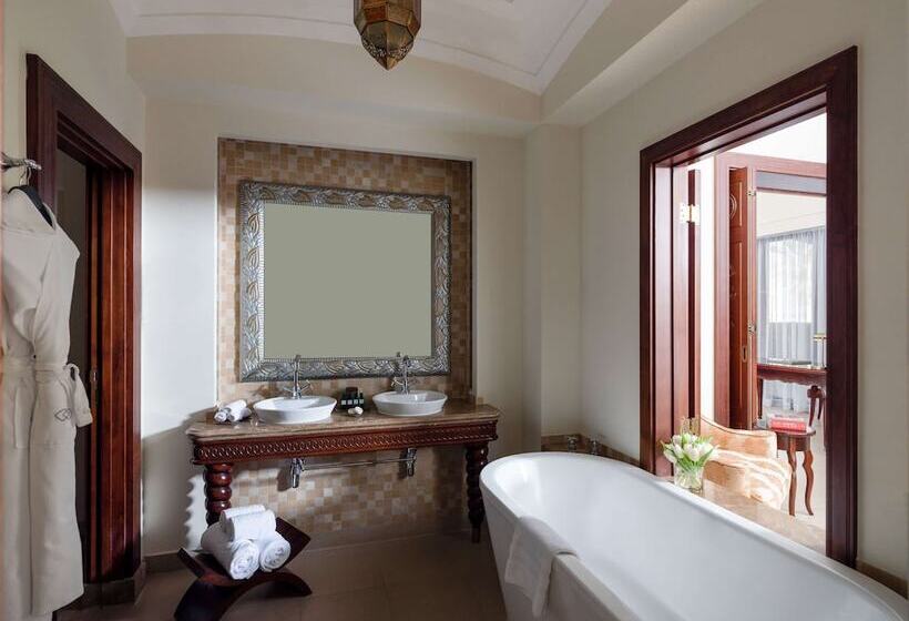 سوئیت کلوب با چشم‌انداز دریا, Sofitel Bahrain Zallaq Thalassa Sea & Spa