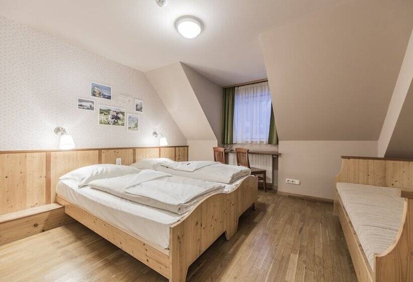 חדר סטנדרט לשלושה, Jufa Hotel Grundlsee