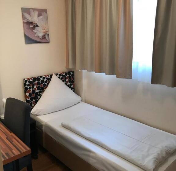 标准单人间, Pension Alpha Frankfurt City Central Station