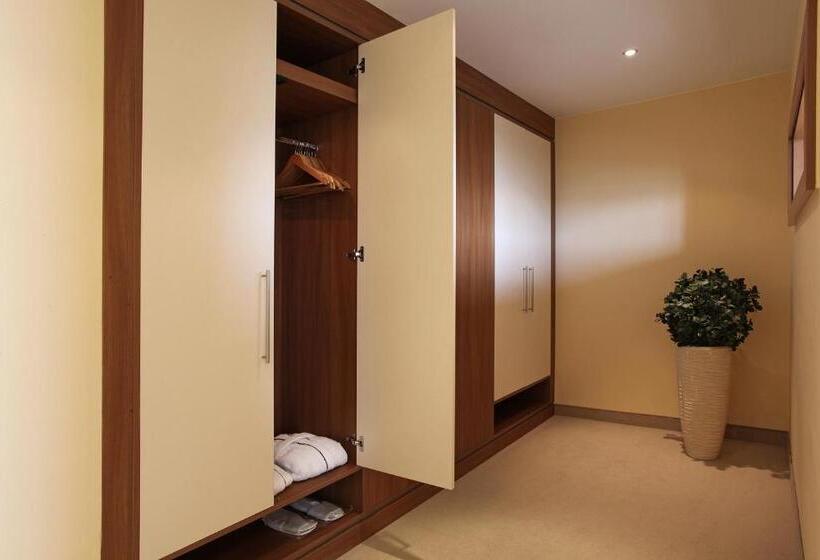 جناح دور أخير, Seehotel Fleesensee