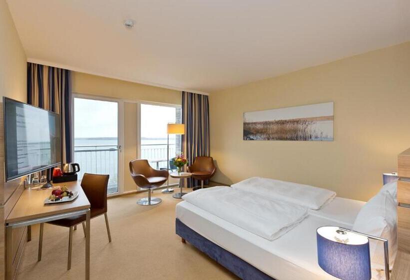 Superior room with lake view, Seehotel Fleesensee