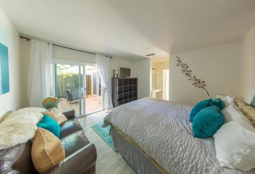 Villa 2 Makuuhuonetta Merinäkymä, Beachwalk Villas