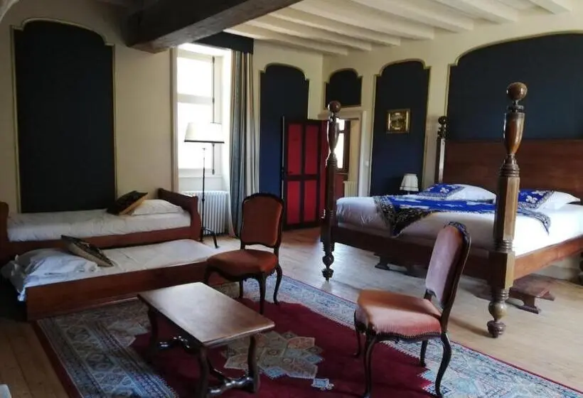 デラックスの4人部屋, Manoir De La Touche