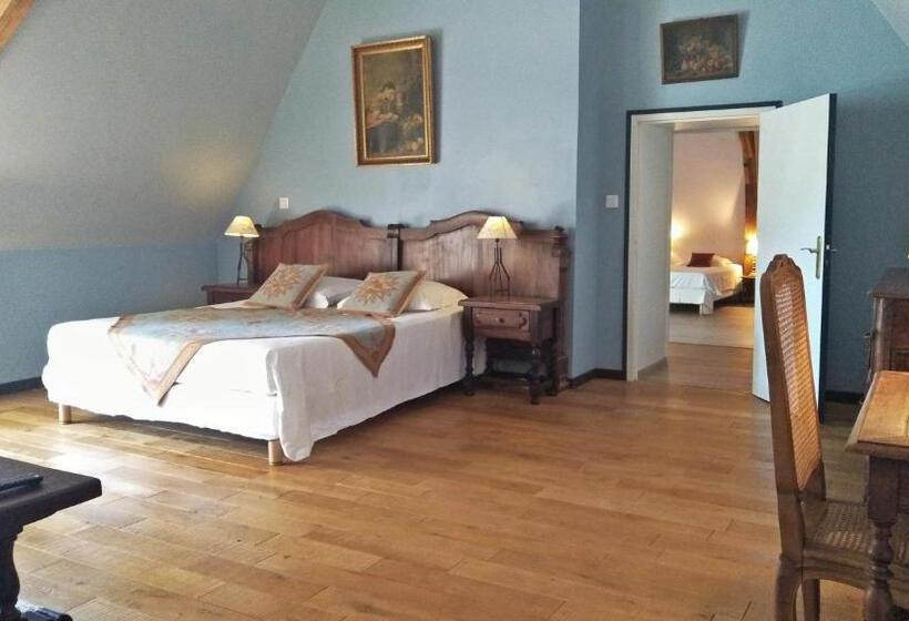 جناح عائلي, Manoir De La Touche