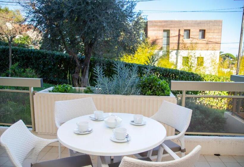 带1个卧室的带阳台的公寓, Hapimag Apartments Antibes