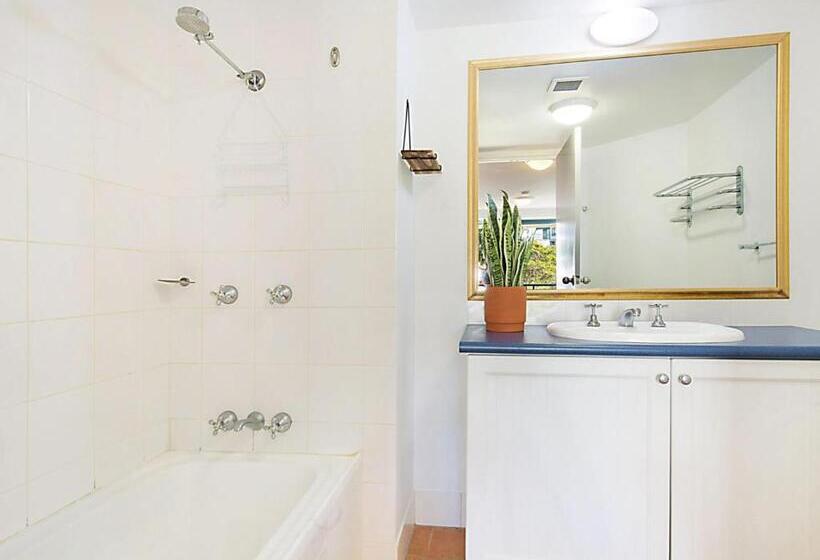 استودیو استاندارد با بالکن, Calypso Plaza Resort Unit 215