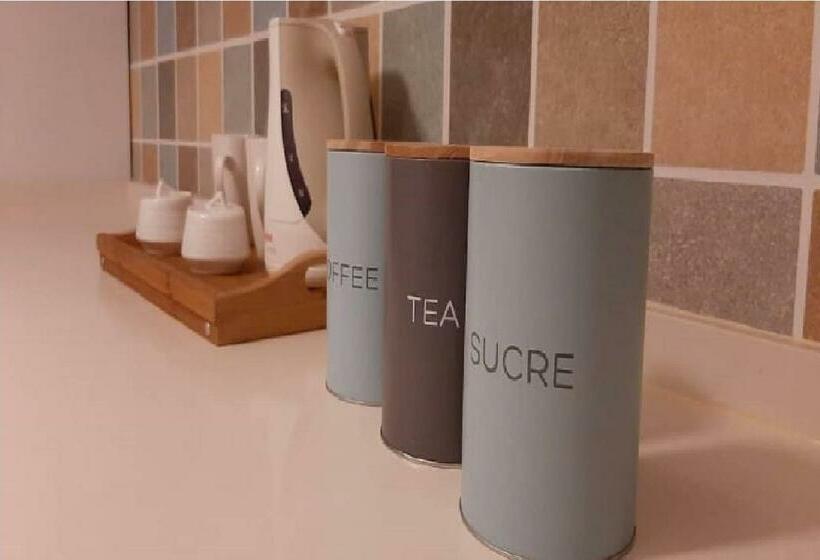 2 Bedroom Apartment, Montecito Apartments