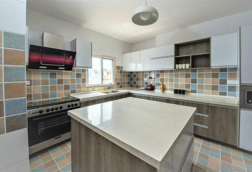 2 Bedroom Apartment, Montecito Apartments