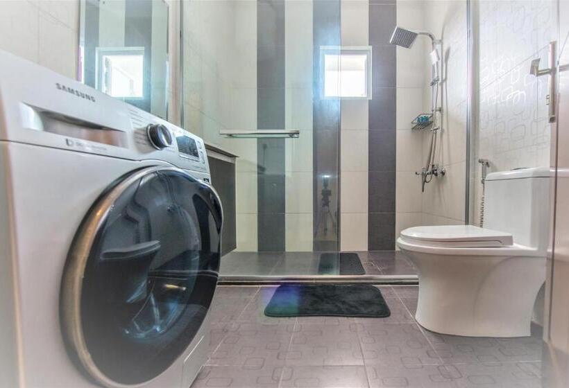 2 Bedroom Apartment, Montecito Apartments