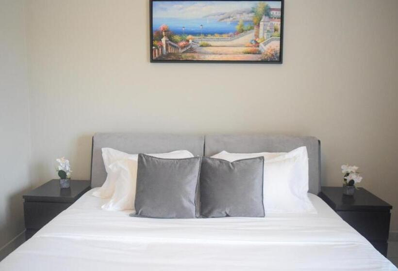 2 Bedroom Apartment, Montecito Apartments