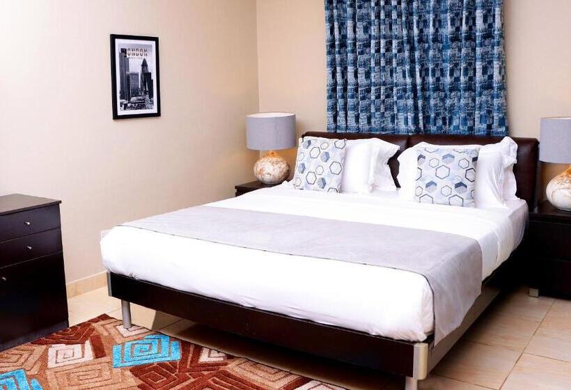 Suite with Terrace, Montecito Apartments