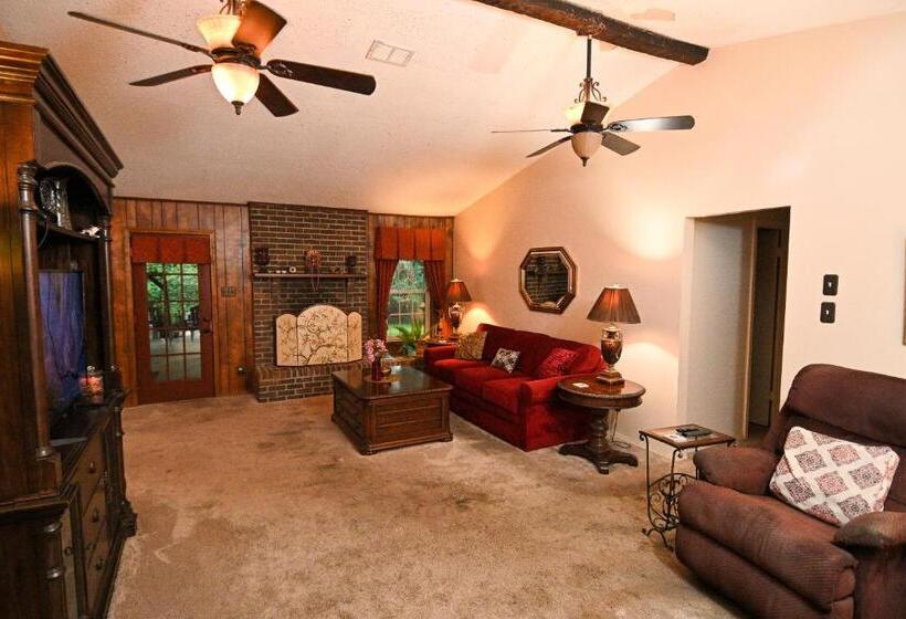 침실 2개 아파트, Comfortable, Convenient, Great Value