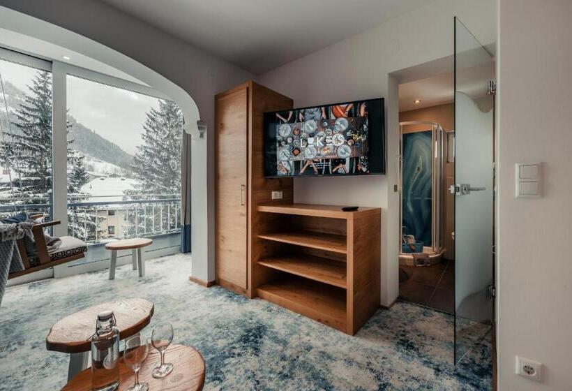 استودیوی لوکس, Sendlhofer's