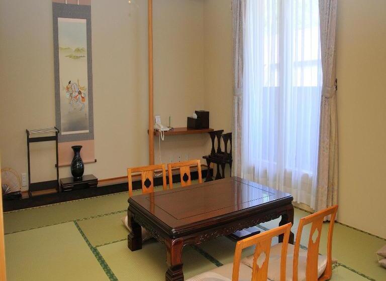 חדר סטנדרט, Yumoto Ginsenkaku