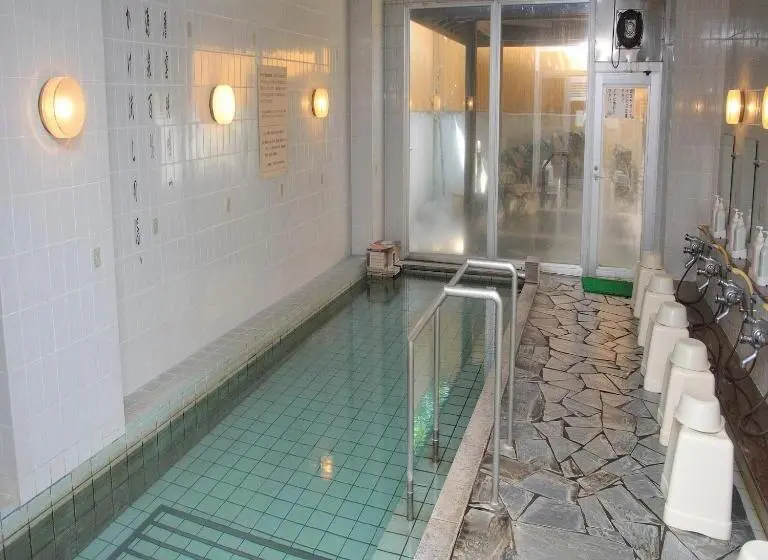 ファミリールーム, Yumoto Ginsenkaku