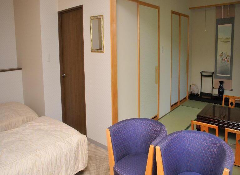 חדר משפחתי, Yumoto Ginsenkaku