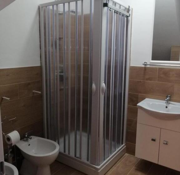 דירת חדר בקומת קרקע, B&b Andemar Rooms