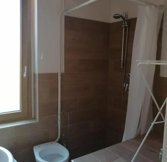 バルコニー付き１ベッドルームアパートメント, B&b Andemar Rooms
