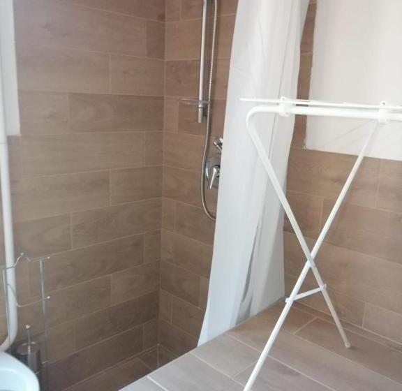 דירה בת חדר שינה 1 עם מרפסת, B&b Andemar Rooms