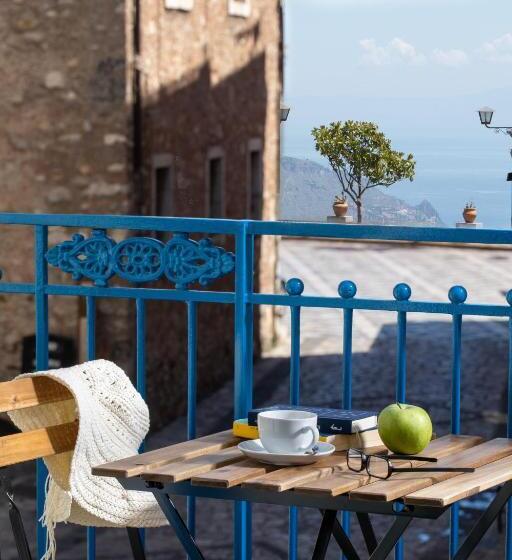 海景标准间带阳台, Casa Blandano B&b