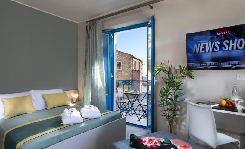 اتاق استاندارد با بالکن و چشم‌انداز دریا, Casa Blandano B&b
