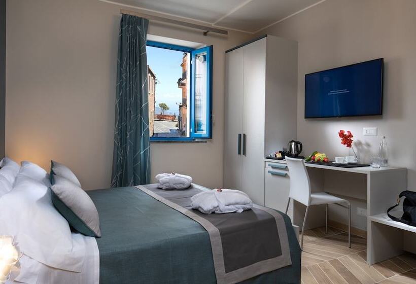 带山景的复式房间, Casa Blandano B&b